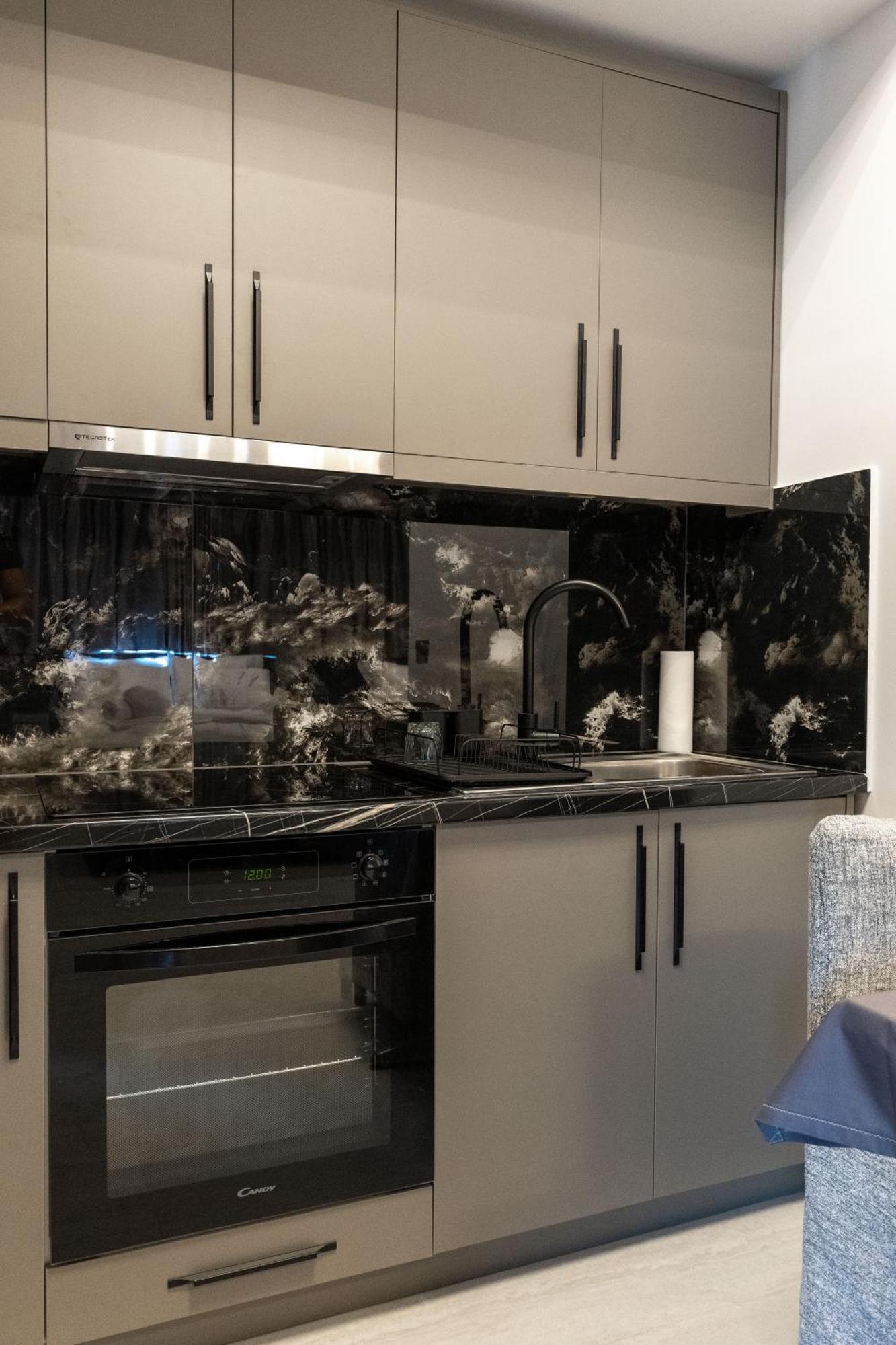 סרנדה Euphoria Apartments מראה חיצוני תמונה
